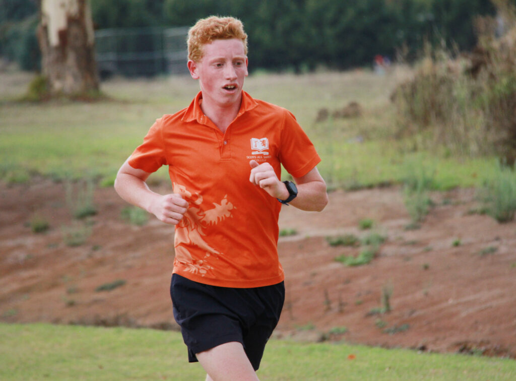 Senior School Students at Scots All Saints College competing in Cross Country